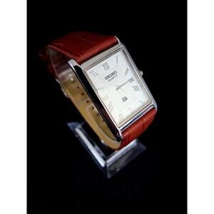 Men's Vintage Seiko Slim Leather Watch RARE